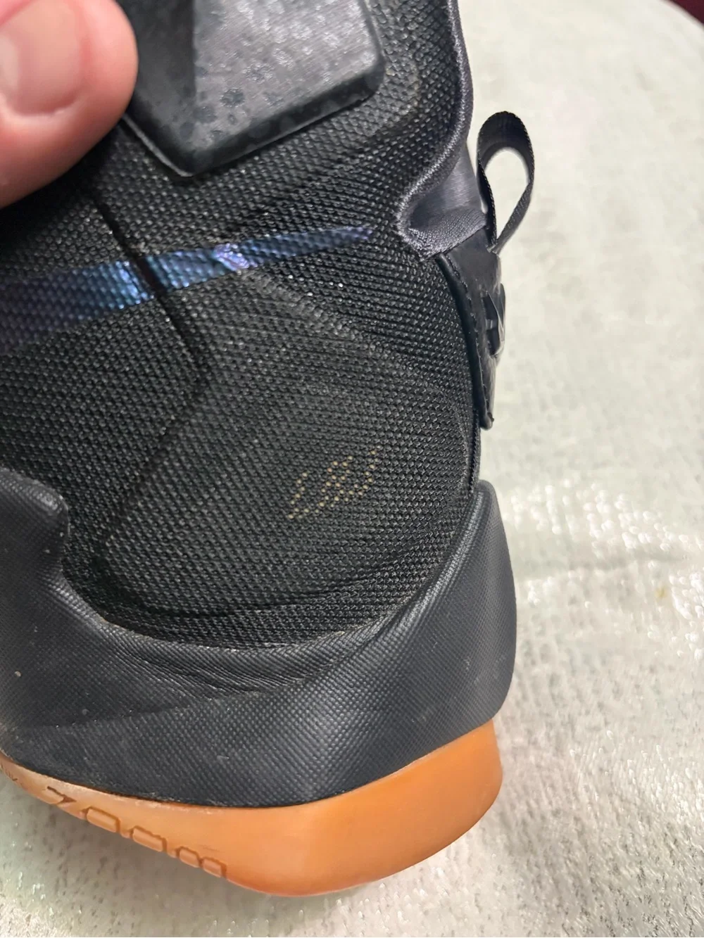 Nike lebron xiii